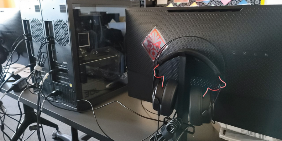In addition to new computers, the team also received Omen brand monitors and headsets and Hyperx, MSi and War Falcon peripherals.