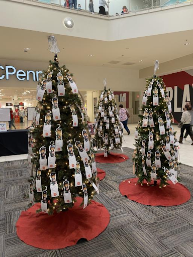 Angel Trees at the Towne East Mall