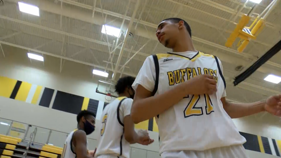 Basketball Highlights: Southeast vs Bishop Carroll